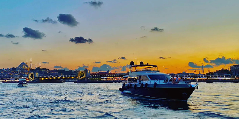 sunset boat tour istanbul